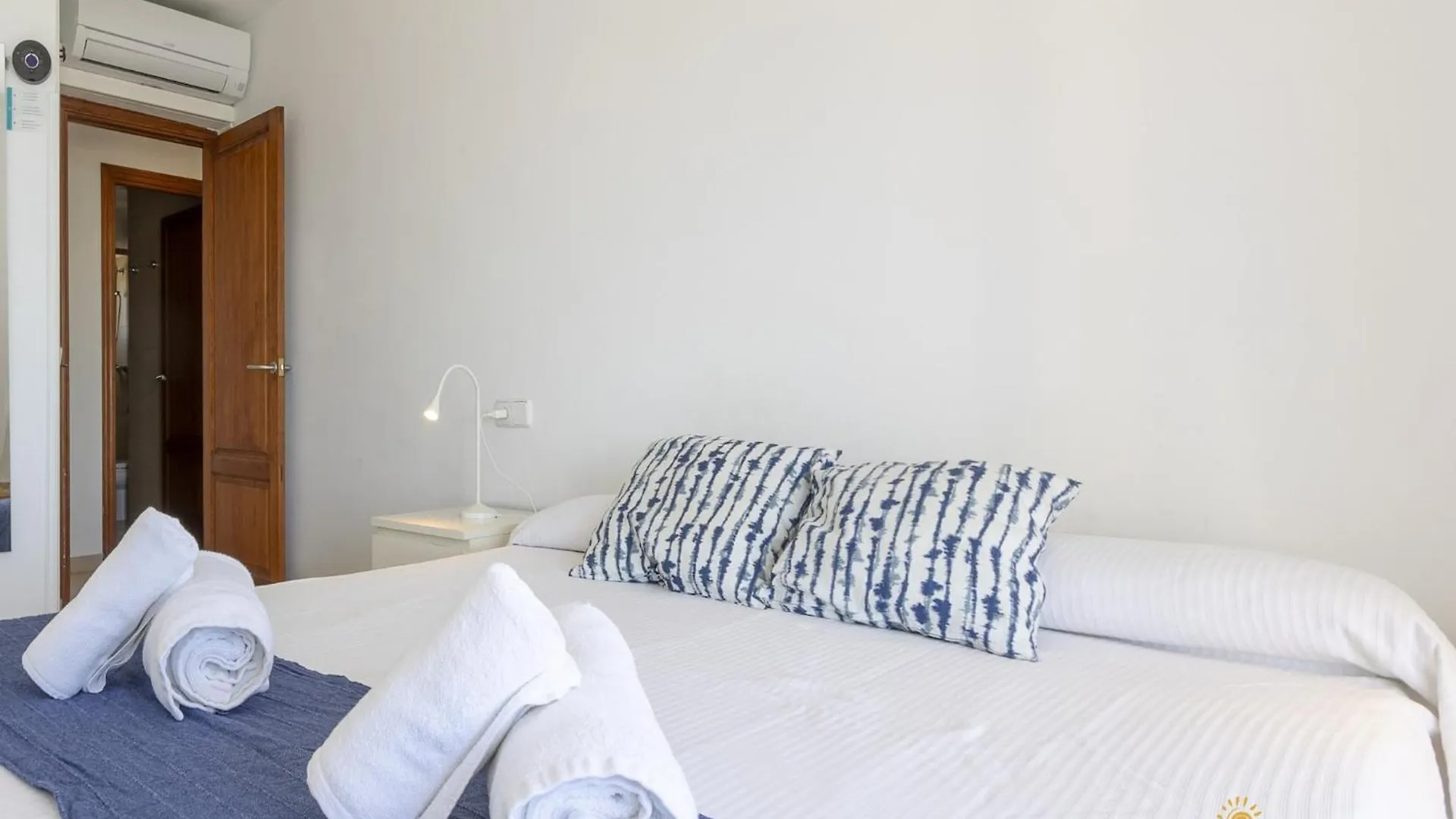 Apartamento Tonia - Primera Linea En Pine Walk Port de Pollenca 0*,  Spain