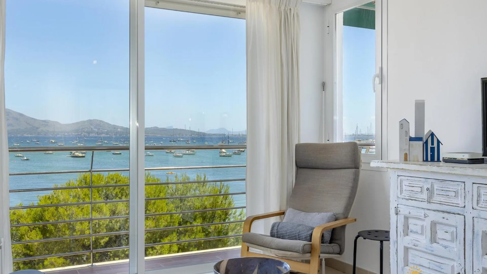 Apartamento Tonia - Primera Linea En Pine Walk Port de Pollenca Spain
