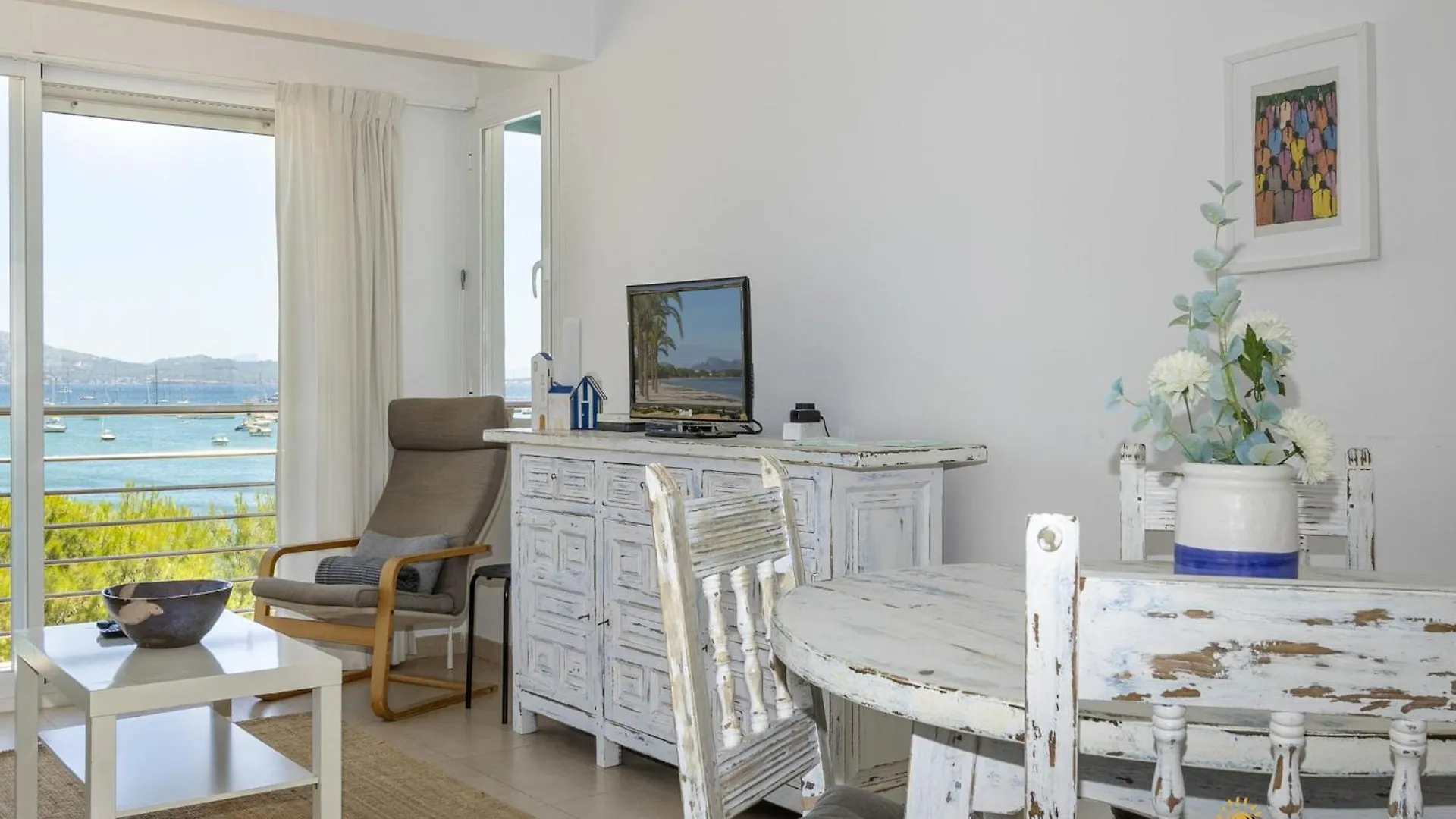 Apartment Apartamento Tonia - Primera Linea En Pine Walk Port de Pollenca Spain